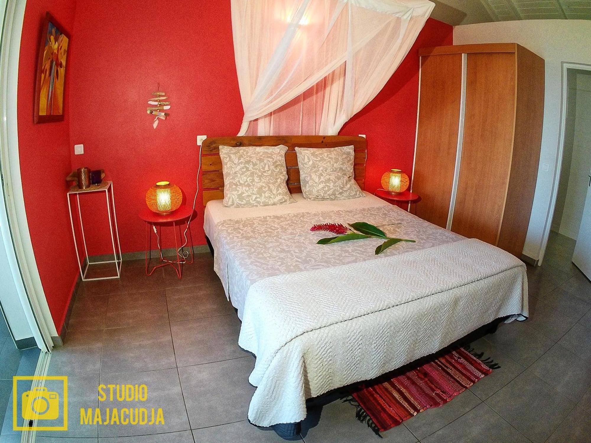 Studio Malacca, Malanga Et Majacudja - O Coeur De Deshaies Oda fotoğraf